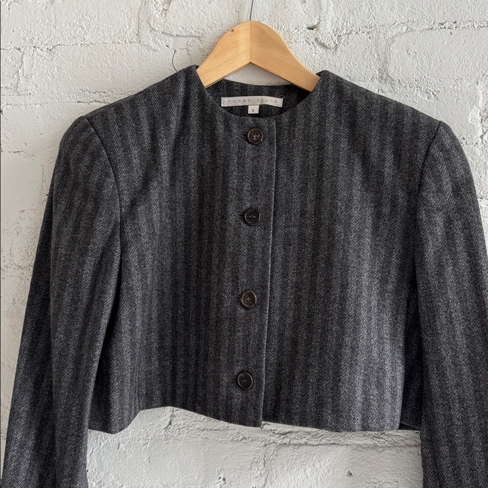 Vintage 100% Wool Perry Ellis Cropped Blazer in Gray Stripe, size 6